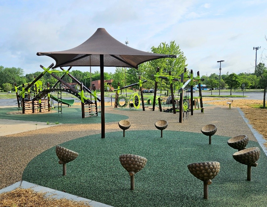 In Summer 2025 a playground was installed by the Town of Amherst adjacent to the library. 